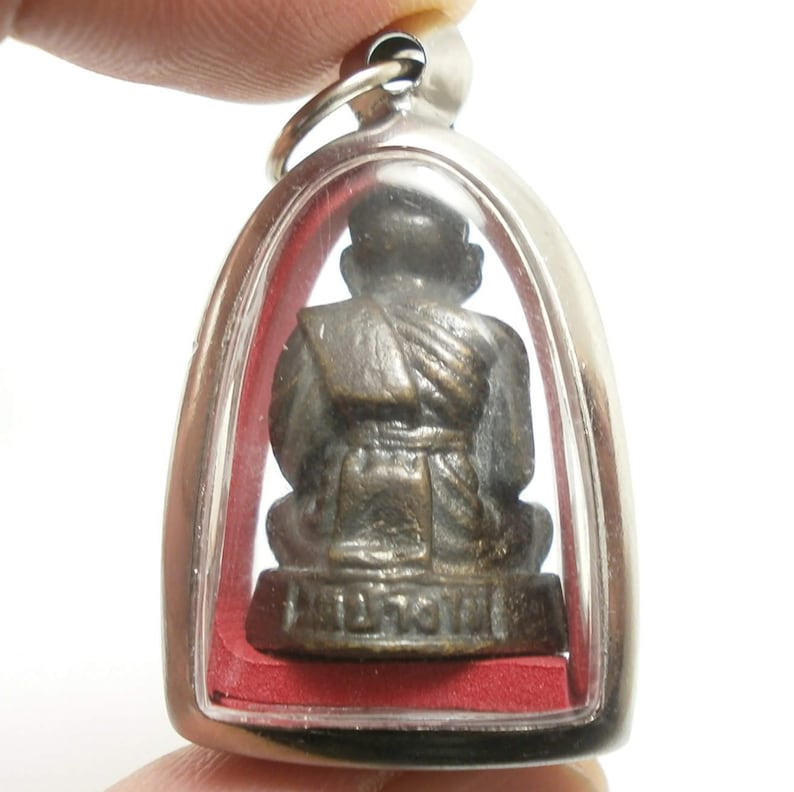 Thai Buddha pendant amulet lp tuad luang poo por thuad legend magical monk blessing to success in wish strong protection Thailand nice gift