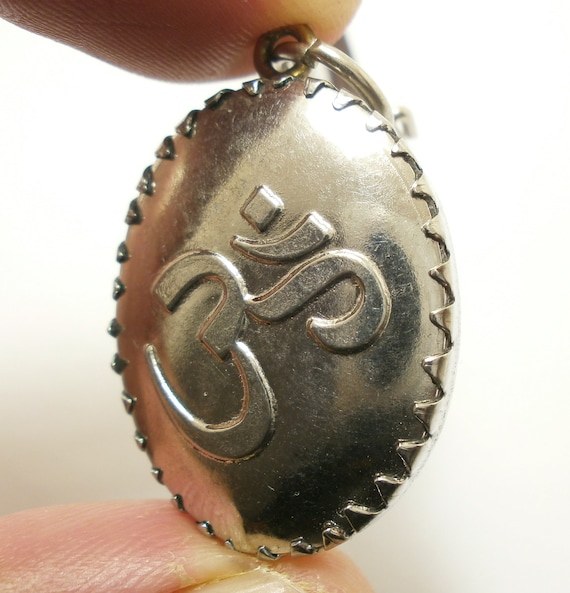 ヴィシュヌ神のお守りペンダント：ヒンドゥー教の神のネックレス、守護