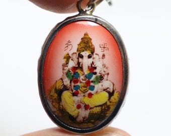 ガネーシャ神のお守り「オーム」ネックレス：ヒンドゥー教の成功の神