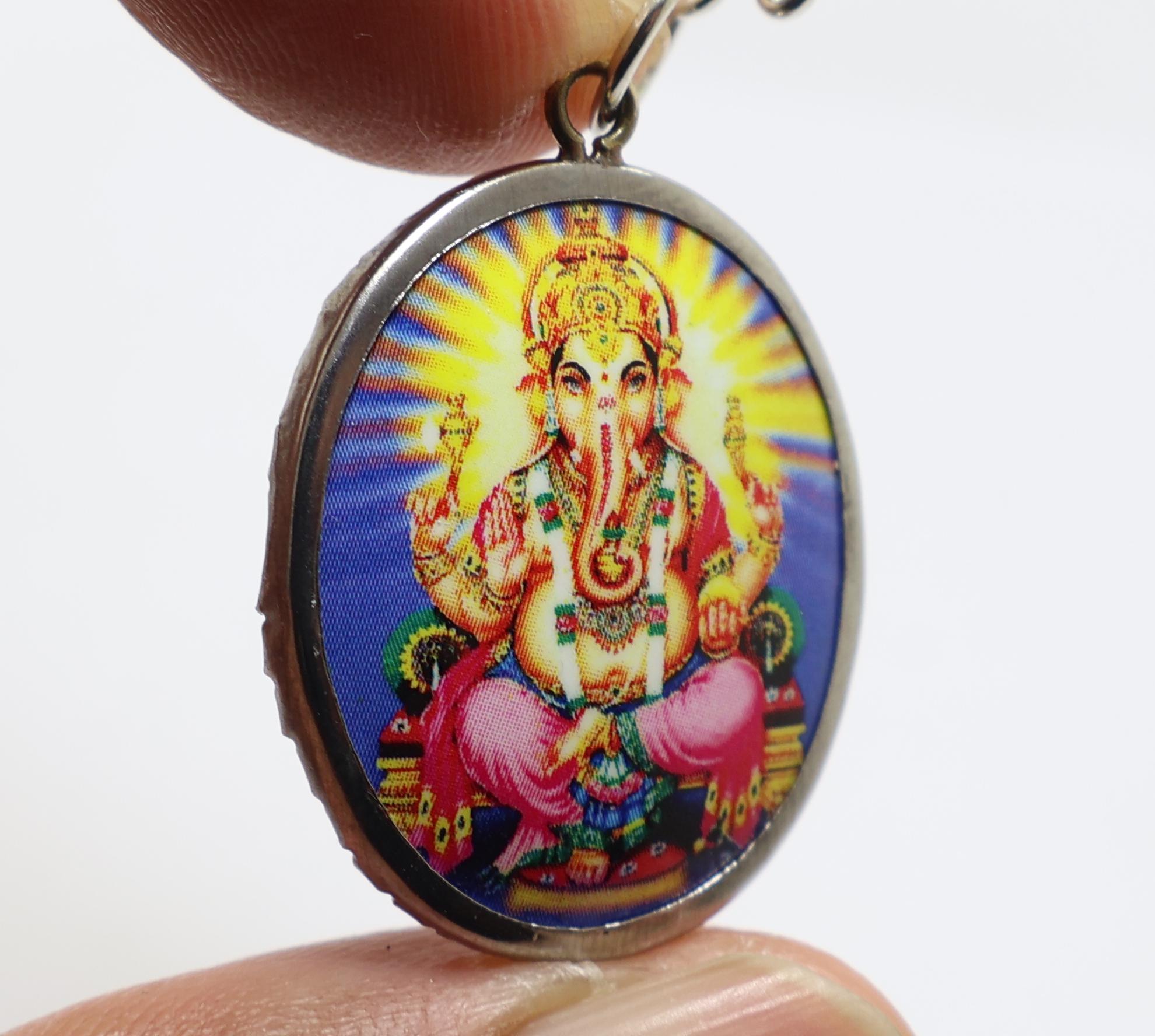 ガネーシャ神ペンダント「オームネックレス」：ヒンドゥー教の成功の