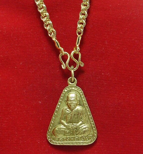 Antique attraction jewellery deals