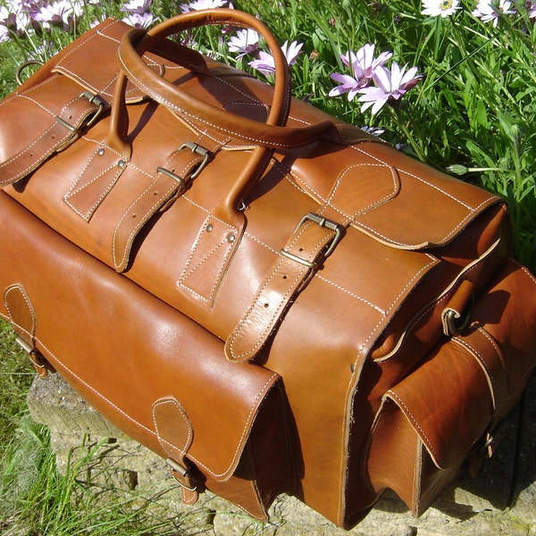 Vintage Style Leather Holdall / Weekend bag