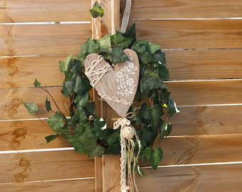 Handmade ** schner Trkranz Efeu mit Herz Hochzeit Dekoration - Etsy.de