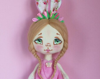 Poupée miniature en textile Bunny Handmade