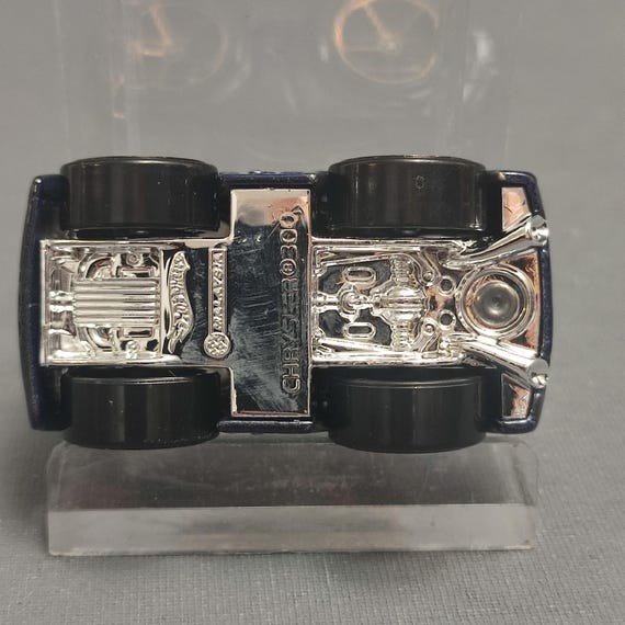 Hotwheels Blings Chrysler 300C 1/64 Dropstars Series - Etsy
