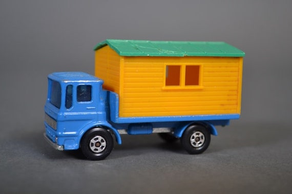 matchbox site hut truck