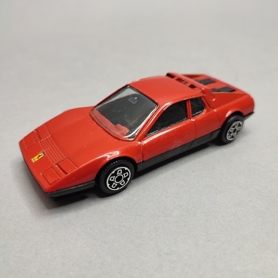 Miniature Burago Ferrari BB 512 – échelle 1/24 – Fabriquée En Italie – Sans Boîte