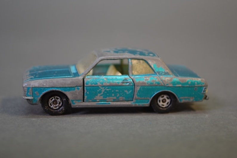 matchbox no 25 ford cortina