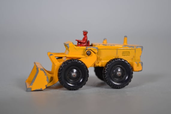 Aveling barford sales tractor shovel lesney