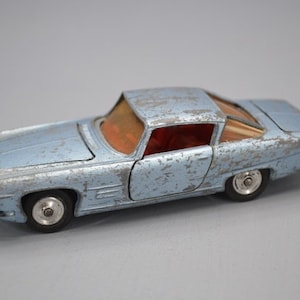 Corgi Toys GHIA Chrysler V8 L6.4 No.241-A5