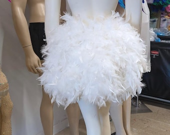 Abanico de cola de plumas blanco, ancho, sencillo y económico. Fabricado con orgullo en EE. UU. SHOWGIRL BURLESQUE