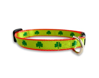 St. Patrick's Day Katzenhalsband – Verstellbar, Mit Glöckchen & Kleeblatt-Fliege, 2er Set