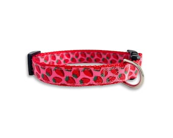 Strawberry Dog Collar, Medium Dog Collar, Adjustable Size, Red and Pink Spring Dog Collar, Dog Collar Girl