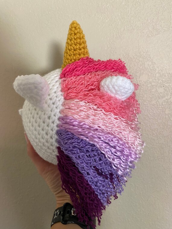 Crochet pattern unicorn eyeglass case for women