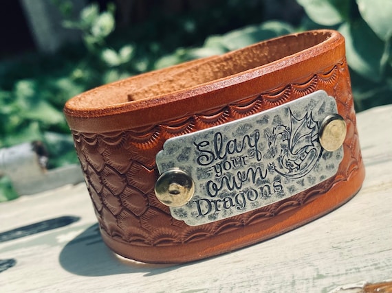 Beautiful Western Concho Leather Bracelet Cowgirl Beautiful Western Concho Leather Bracelet Cowgirl