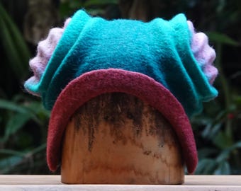Cápsula Susurrante de Velvet Planet, Sombrero de Fieltro de Fantasía de Distant Realms, Sombrero de Arte Escultural, Regalo para Festivaleros y Amantes de los Disfraces