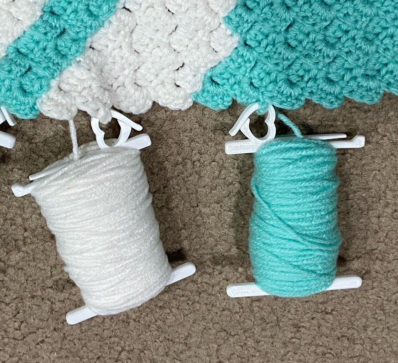 Make Your Own Yarn Spools (Bobbins) for FREE - Crochet & Knitting