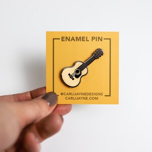 Acoustic Guitar Enamel Pin Gift For Musician Cute Pin Guitar Gifts Music Gift Cute Music Art Music Teacher Gift Guitar Art imagem 6