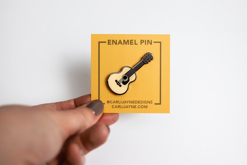Acoustic Guitar Enamel Pin Gift For Musician Cute Pin Guitar Gifts Music Gift Cute Music Art Music Teacher Gift Guitar Art imagem 6