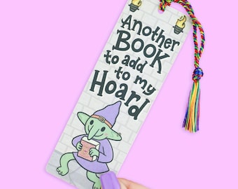 Acaparador de libros, duende, divertido, lector de fantasía, coleccionista de libros, acaparador duende, regalo para lectores, mazmorra, caprichoso, lindo, marcapáginas con borla