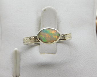 Opal Ring  - Welo Opal - Opalring -Silber 925 Geburtsstein -  Verlobungsring - Silber