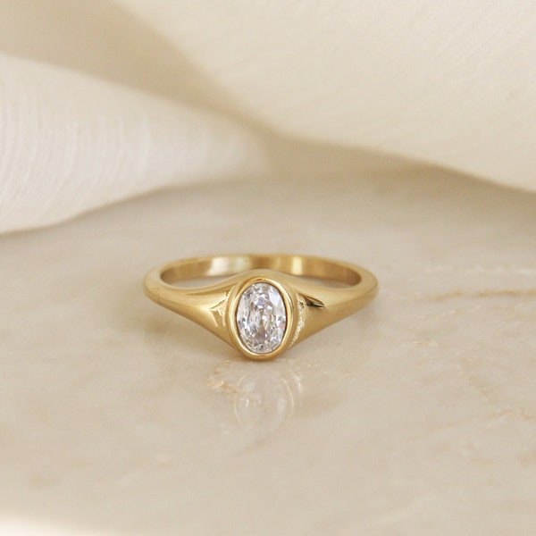 Oval CZ Signet Ring - CZ Oval Diamond Ring, Waterproof Tarnish Resistant Gold Ring, Layering Ring, Signet Oval Ring, Stacking Statement Ring