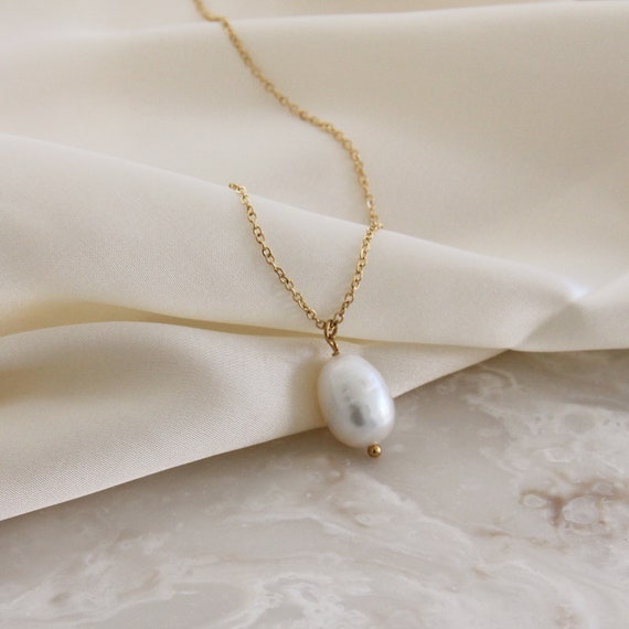 Natural pearl best sale pendant