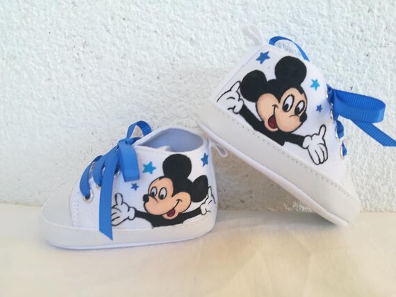 converse mickey