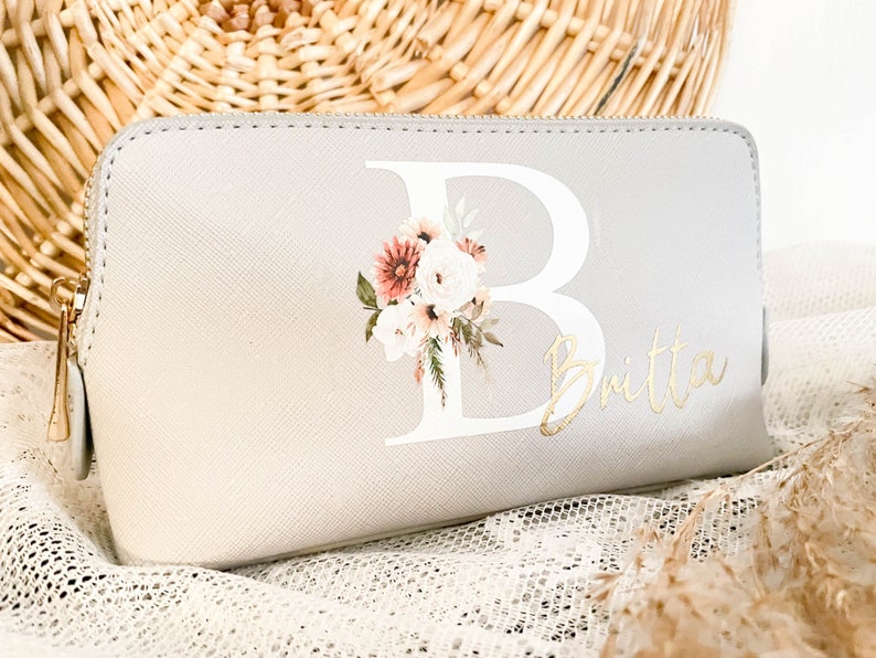 personalized cosmetic bag, makeup bag with name, bag with monogram, gift idea for her, Mother's Day gift image 4