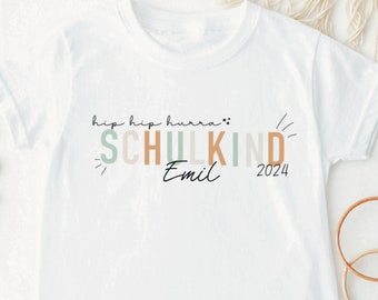 Schulkind Shirt mit Namen, personalisiertes Schulkind KinderShirt, 1 Schultag Outfit mit Namen, Outfit Einschulung