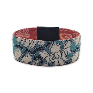 Blue and Red Flower, Elastic Wristband, Bracelet, Soft Friendship  Wrist band, Reversable bracelet