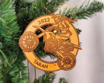 Personalisierte Motocross- Dirtbike- Supercross- männlich oder weiblich hölzerne Weihnachtsverzierung, Motorrad Geschenk