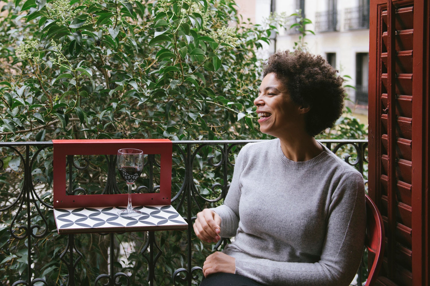 Manuela 1.0 Tuile Hydraulique