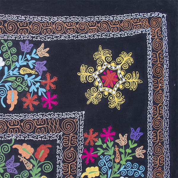 Uzbek Machine Embroidery Suzani From Thashkent / Uzbekistan - Etsy