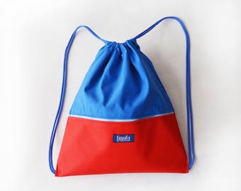 夏用ジムバッグ バックパック ビーチ フェスティバルバッグ 防水 防水 カラーブロック ブルー レッド ヒップスター カラフル ミニマル バックパック ホット スパイシー レッド