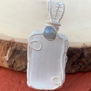 Selenite wire wrapped pendant, selenite wire wrap, wire wrapped selenite, selenite pendant, selenite necklace, selenite jewelry, labradorite