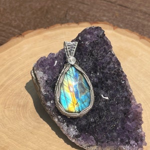 Labradorite wire wrap pendant, wire wrapped labradorite,  labradorite pendant, labradorite necklace, heady labradorite wire wrap jewelry