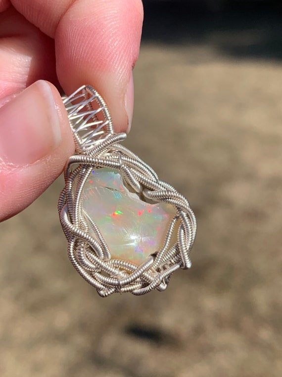 Ethiopian welo opal necklace deals