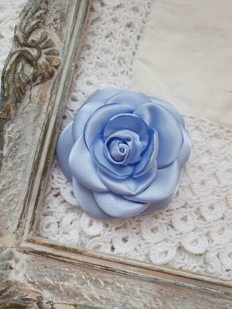 Handmade Enamel Camellia Flower Brooch In Elegant Pink And Blue For Womens  Pin Accessories For Clothes From Chinesesilk, $16.09