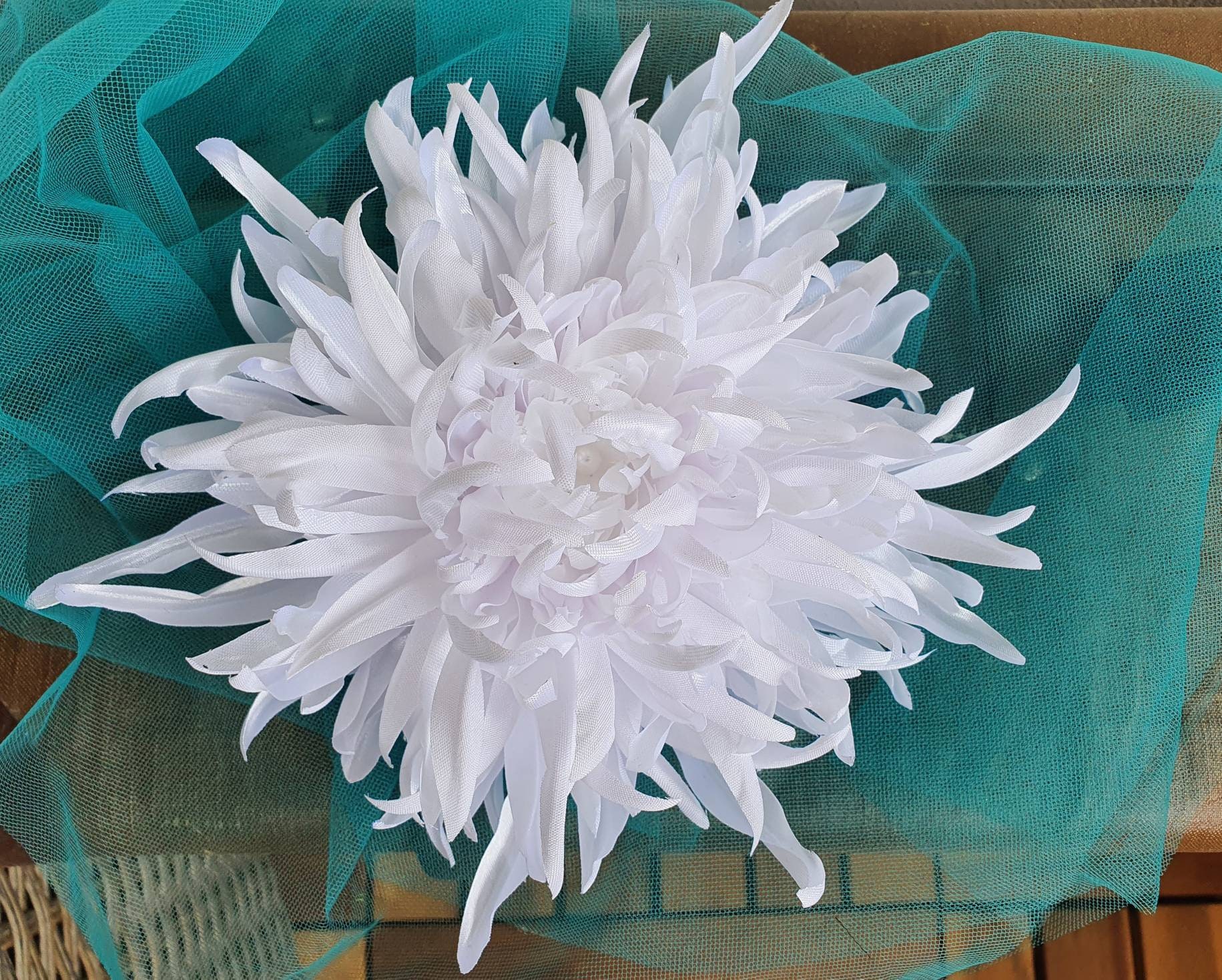 Large Flower Brooch, Oversized Flower Pin, Silk Flower Brooch, Bridal  Flowers, Wedding Flower, Bridal Brooches, Large Silk Flower 