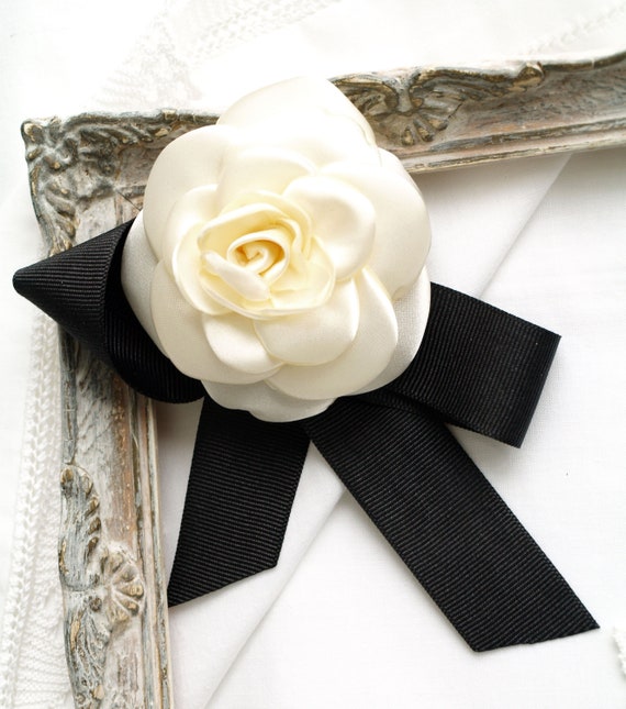 Onverenigbaar draadloos discretie Camellia Flower Bow Brooch Creamy White Flower Broach - Etsy Denmark Onverenigbaar draadloos discretie Camellia Flower Bow Brooch Creamy White Flower Broach - Etsy Denmark