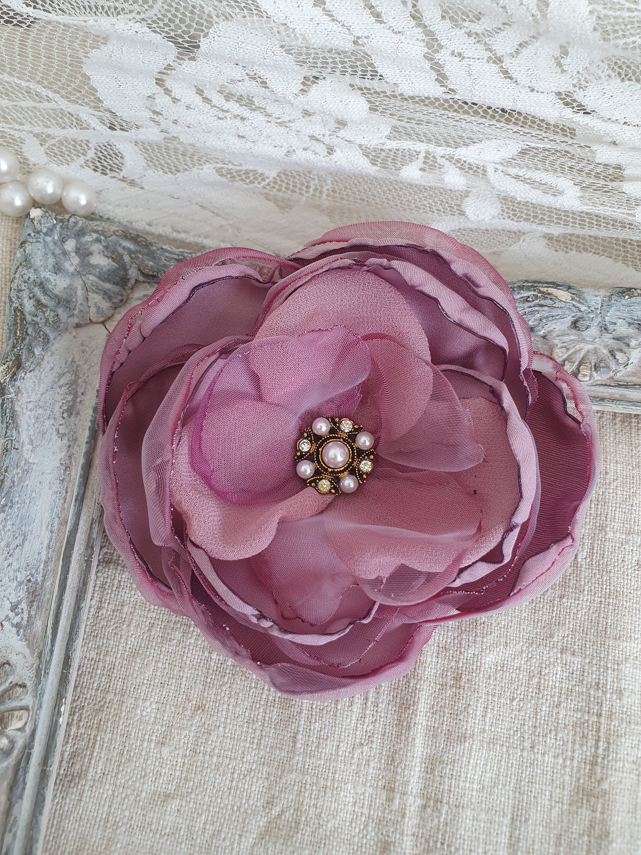 Red Flower Brooch Gift for Women Fashion Flower Pin for Women Elegant  Fabric Flower Broach Large Flower Pin Party Brooch Delicate Rose 