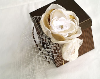 Ivory fascinator White Champagne flower Floral headband Birdcage veil White gold headpiece Bridal fascinator Floral crown Ivory Netting veil