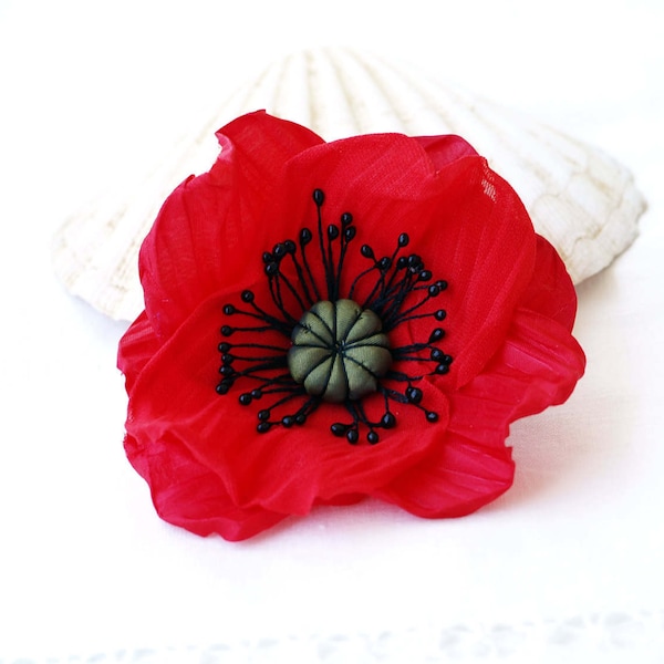 Red poppy brooch, Poppy Hair clip, Flower hair clip, Red Flower brooch, Poppy brooch, Gift for her, Red corsage flower, Flower lapel pin