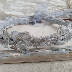 Vintage silver grey headband with old embroidered lace, Bridal head piece 1990s, Adjustable back