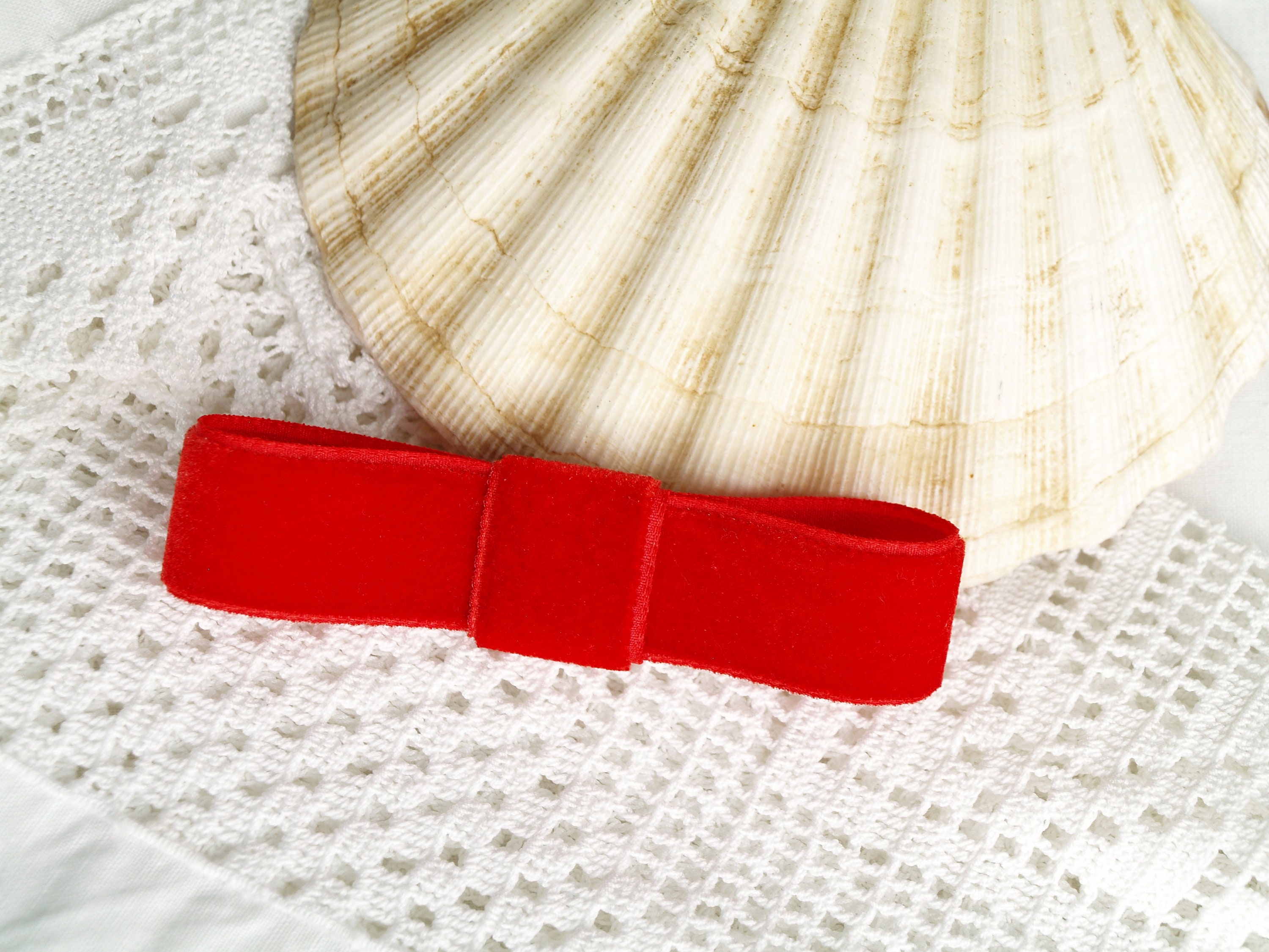 Handmade Velvet Red Bow Brooch: Mary Poppins Costume, Valentine Gift