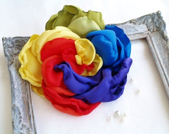 Rainbow Silk flower brooch, Rainbow flower accessory, floral hair piece, Large flower broach, rainbow birthday, big flower pin, LGBT, gift