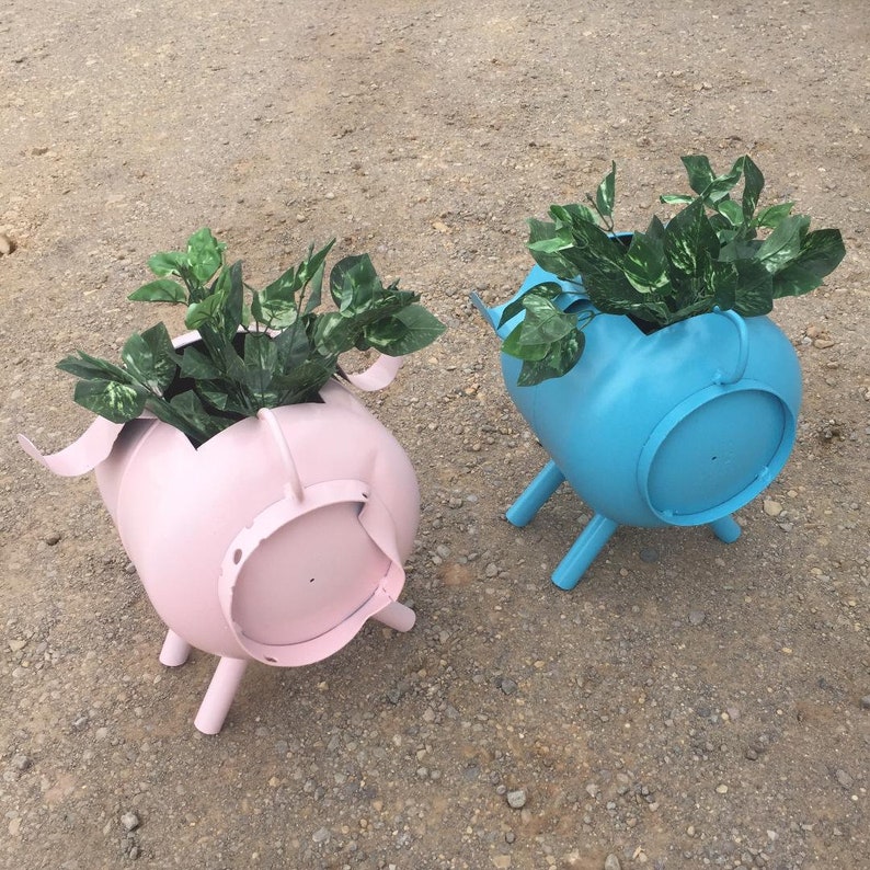 Propane tank pig Planter metal art pig planter made form recycled propane tank image 3