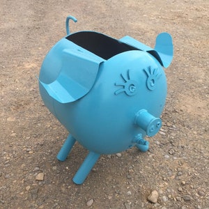 Propane tank pig Planter metal art pig planter made form recycled propane tank image 4