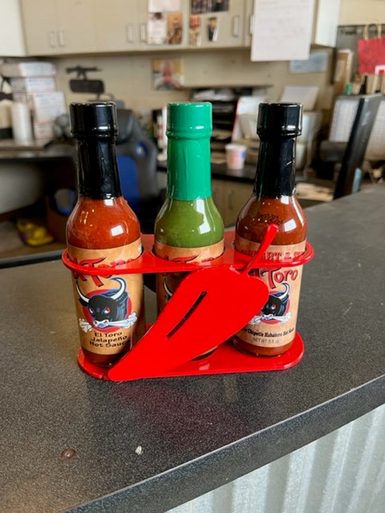 Hot sauce gift package and display caddy comes with 3 bottles of El Toro hotsauce 3 different flavors hotsauce gift pack image 6